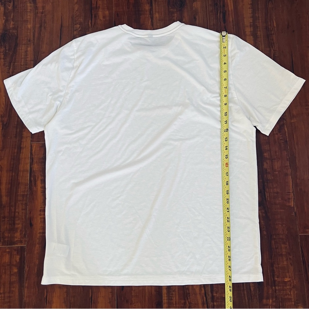 Vuori Current Tech Tee - image 6
